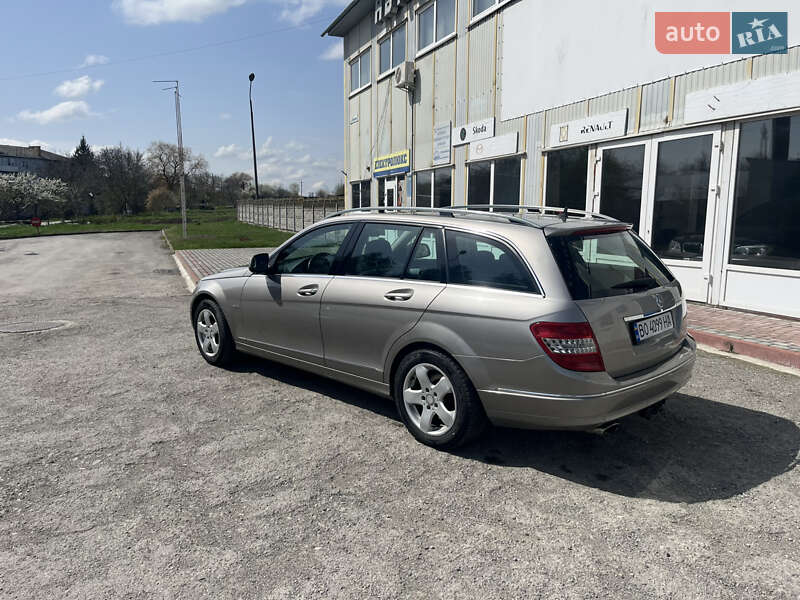 Универсал Mercedes-Benz C-Class 2008 в Ивано-Франковске