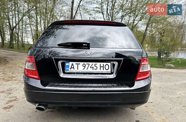 Универсал Mercedes-Benz C-Class 2009 в 