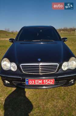 Седан Mercedes-Benz C-Class 2005 в 
