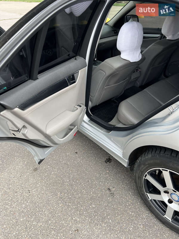 Седан Mercedes-Benz C-Class 2008 в Одессе