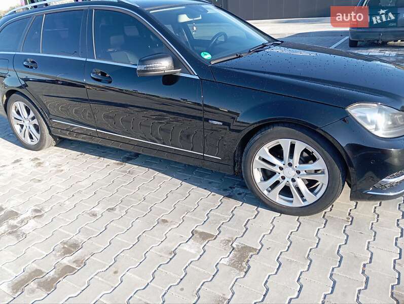 Универсал Mercedes-Benz C-Class 2012 в Стрые фото 21 Универсал Mercedes-Benz C-Class 2012 в Стрые