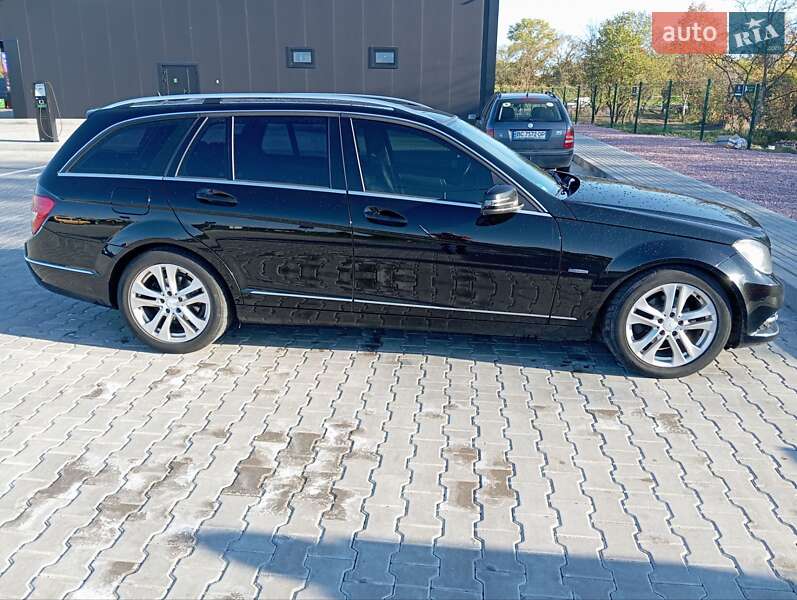 Универсал Mercedes-Benz C-Class 2012 в Стрые фото 40 Универсал Mercedes-Benz C-Class 2012 в Стрые