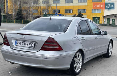 Седан Mercedes-Benz C-Class 2000 в 