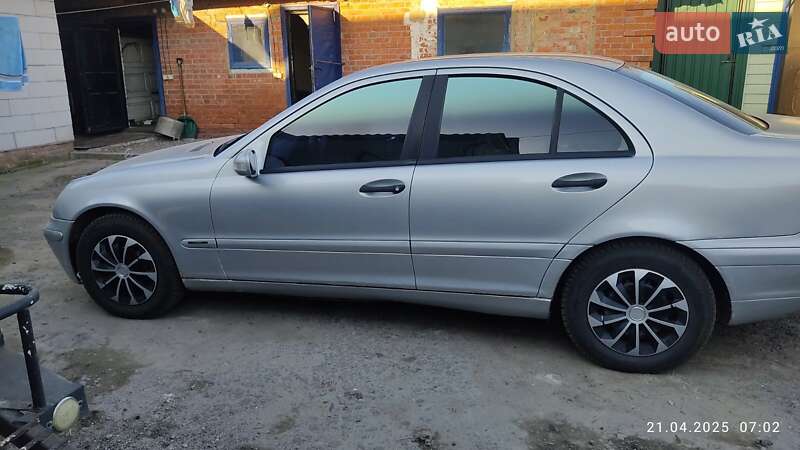 Седан Mercedes-Benz C-Class 2002 в Сумах