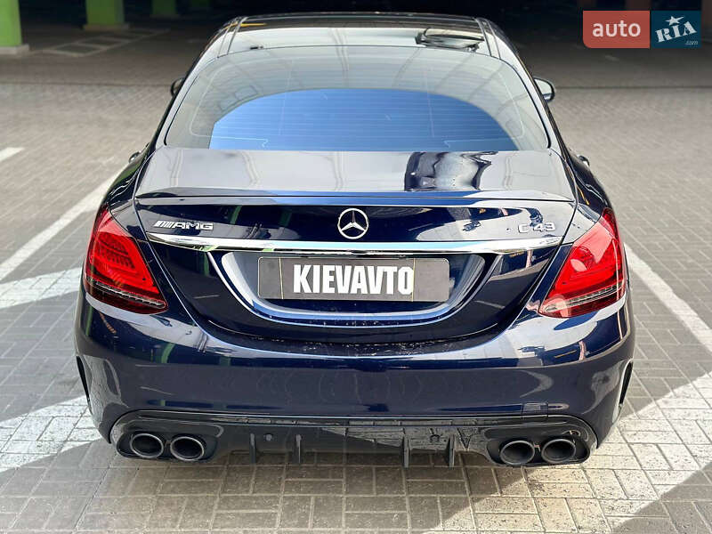 Седан Mercedes-Benz C-Class 2019 в Киеве
