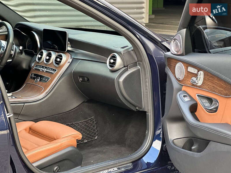 Седан Mercedes-Benz C-Class 2019 в Киеве