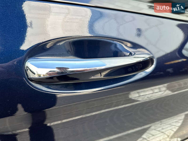 Седан Mercedes-Benz C-Class 2019 в Киеве