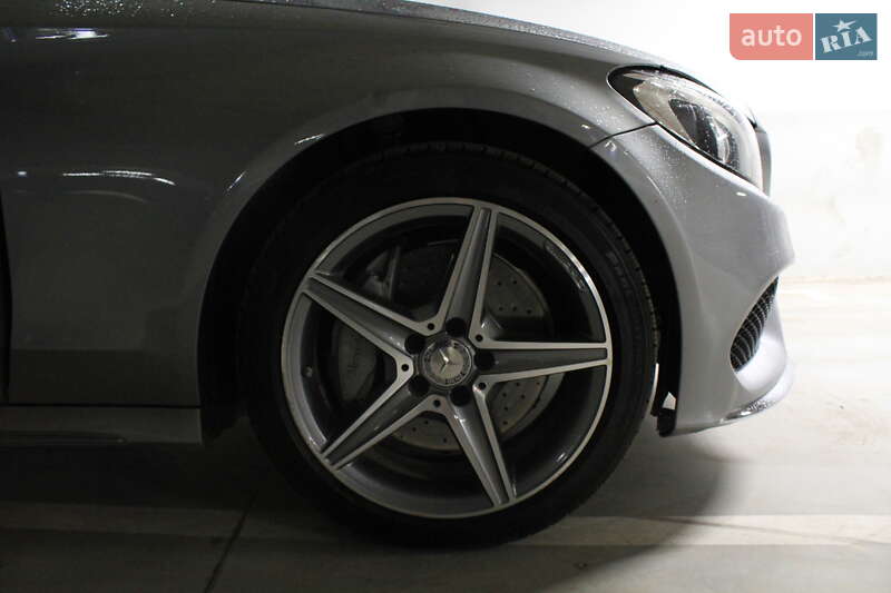 Седан Mercedes-Benz C-Class 2015 в Львове