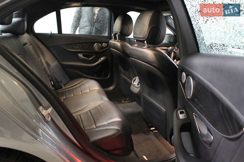 Седан Mercedes-Benz C-Class 2015 в Львове
