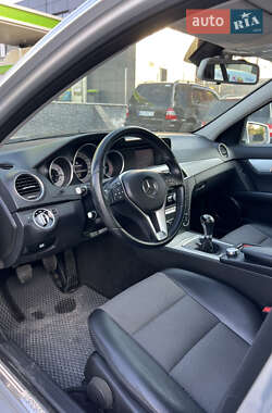 Универсал Mercedes-Benz C-Class 2012 в 