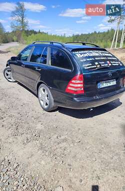 Универсал Mercedes-Benz C-Class 2004 в 