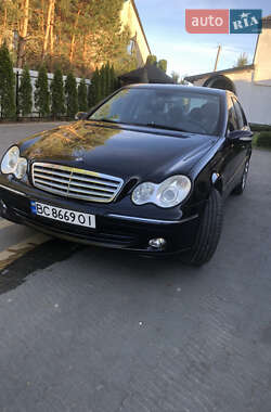 Седан Mercedes-Benz C-Class 2005 в 