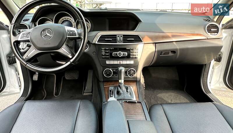 Седан Mercedes-Benz C-Class 2014 в Києві