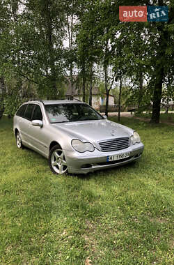 Універсал Mercedes-Benz C-Class 2002 в 