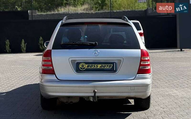 Универсал Mercedes-Benz C-Class 2004 в Черновцах