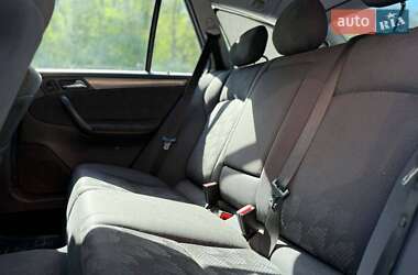 Универсал Mercedes-Benz C-Class 2004 в 
