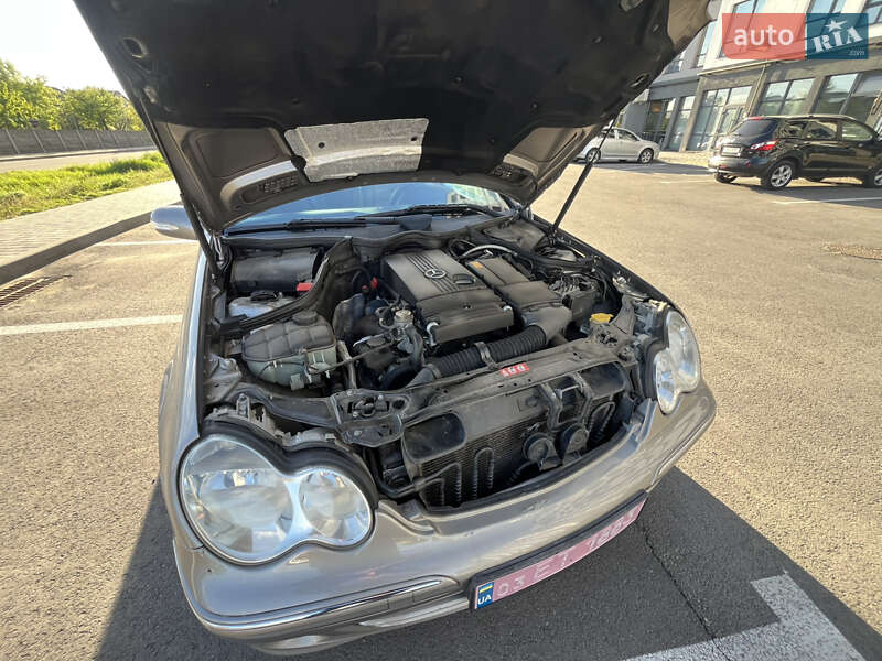Седан Mercedes-Benz C-Class 2004 в Киеве