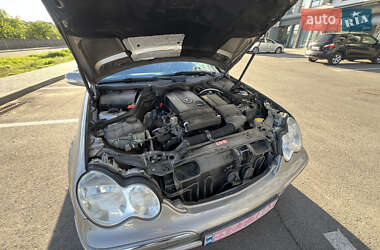 Седан Mercedes-Benz C-Class 2004 в 