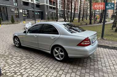 Седан Mercedes-Benz C-Class 2006 в 