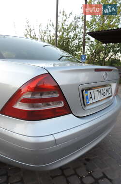 Седан Mercedes-Benz C-Class 2002 в Кривом Роге