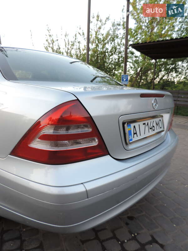 Седан Mercedes-Benz C-Class 2002 в Кривом Роге