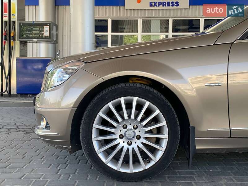 Седан Mercedes-Benz C-Class 2007 в Миколаєві