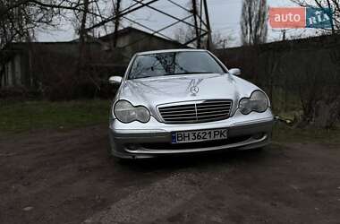Седан Mercedes-Benz C-Class 2000 в Подольске