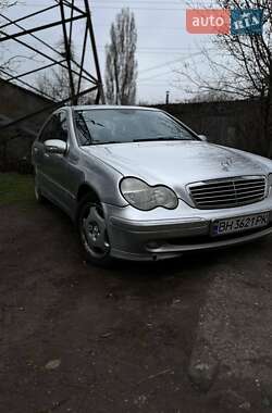 Седан Mercedes-Benz C-Class 2000 в 