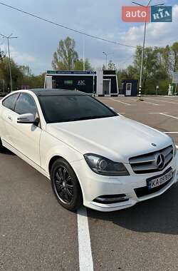 Купе Mercedes-Benz C-Class 2012 в Киеве