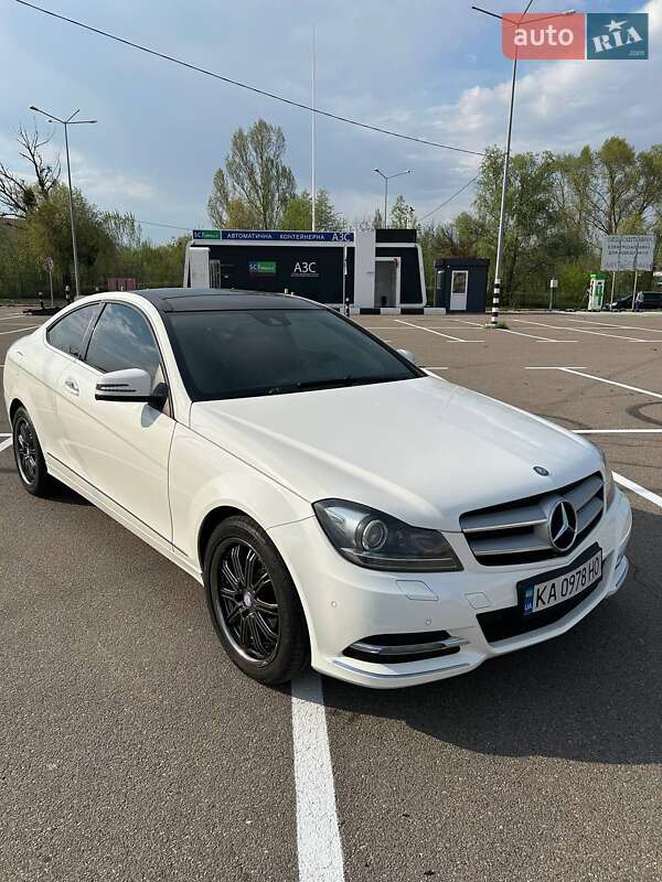 Mercedes-Benz C-Class 2012