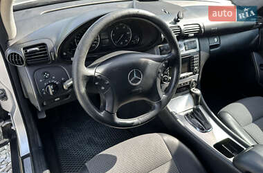 Седан Mercedes-Benz C-Class 2005 в 