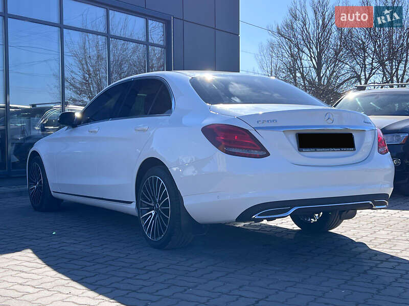 Седан Mercedes-Benz C-Class 2015 в Нововолынске
