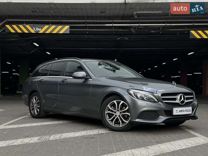 Универсал Mercedes-Benz C-Class 2018 в 