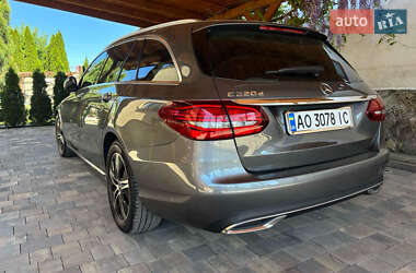 Универсал Mercedes-Benz C-Class 2018 в 