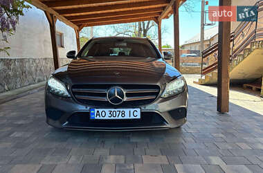 Универсал Mercedes-Benz C-Class 2018 в 