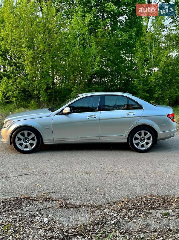 Седан Mercedes-Benz C-Class 2008 в Тернополе