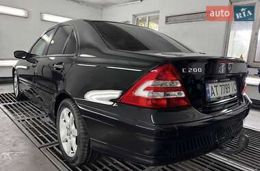 Седан Mercedes-Benz C-Class 2006 в Ивано-Франковске