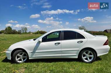 Седан Mercedes-Benz C-Class 2004 в 