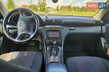Седан Mercedes-Benz C-Class 2004 в 