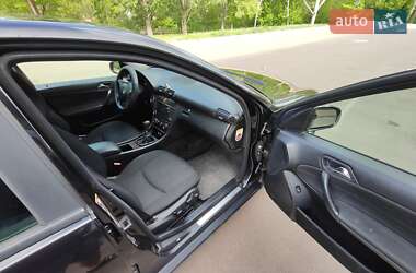 Седан Mercedes-Benz C-Class 2006 в 