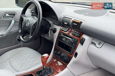 Седан Mercedes-Benz C-Class 2001 в 