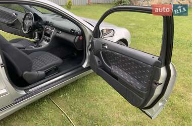 Купе Mercedes-Benz C-Class 2002 в 