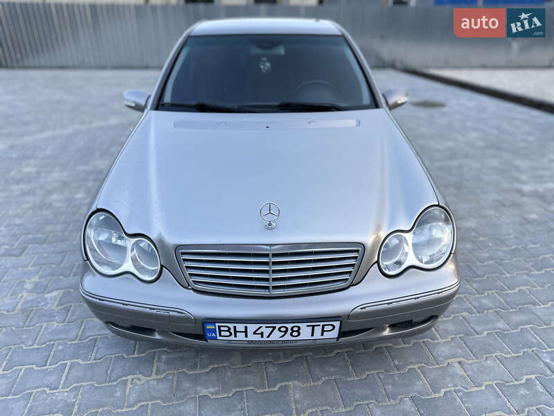 Mercedes-Benz C-Class 2003