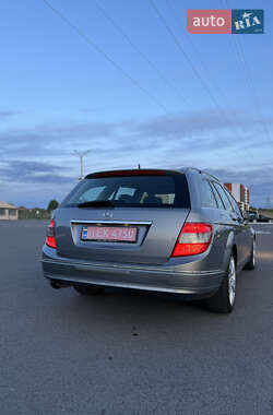 Универсал Mercedes-Benz C-Class 2010 в 