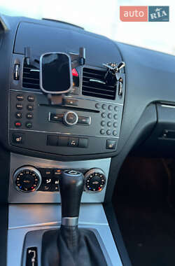 Универсал Mercedes-Benz C-Class 2010 в 