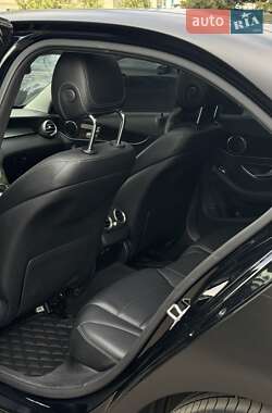 Седан Mercedes-Benz C-Class 2017 в 