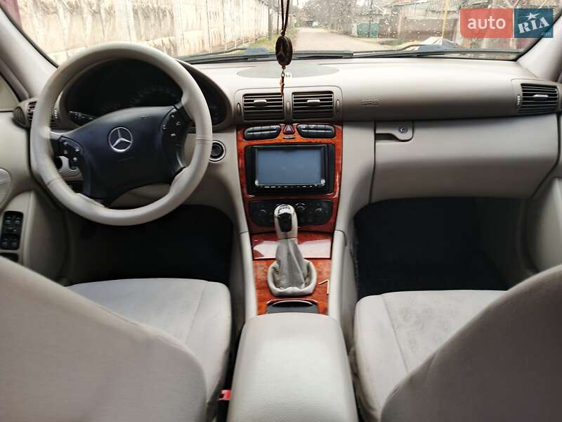 Седан Mercedes-Benz C-Class 2000 в Одессе