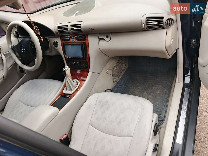 Седан Mercedes-Benz C-Class 2000 в Одессе