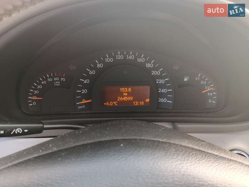 Седан Mercedes-Benz C-Class 2000 в Одессе