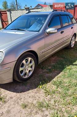 Універсал Mercedes-Benz C-Class 2003 в 